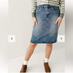 Stylish Blue Denim Pencil Skirt